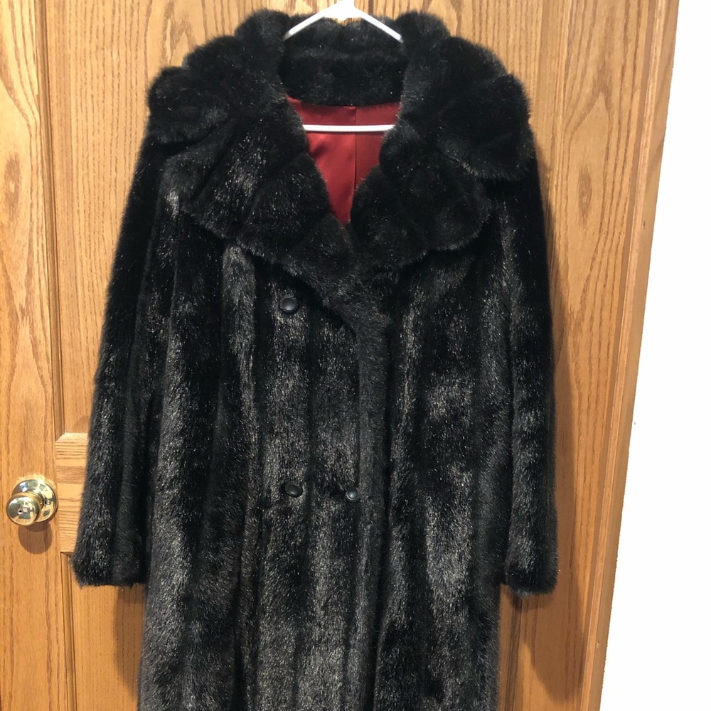 Vintage GORGEOUS Betty Rose Fur Coat EUC! BLACK